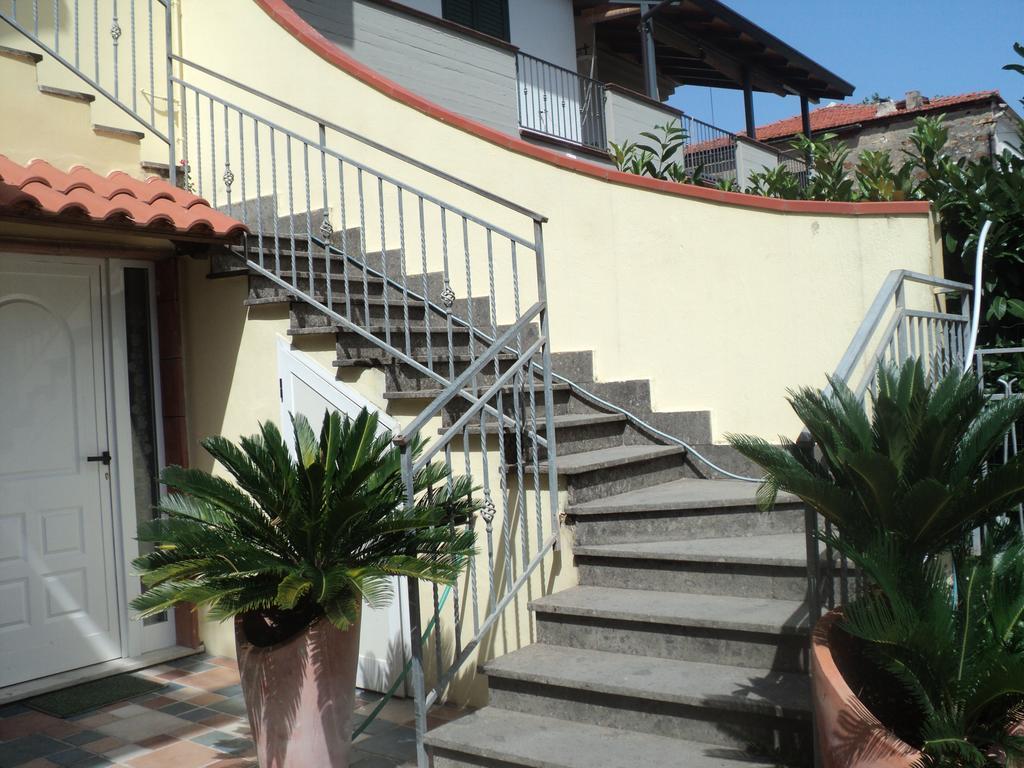 Casa Vacanza Alice & Mari Ascea Exterior foto